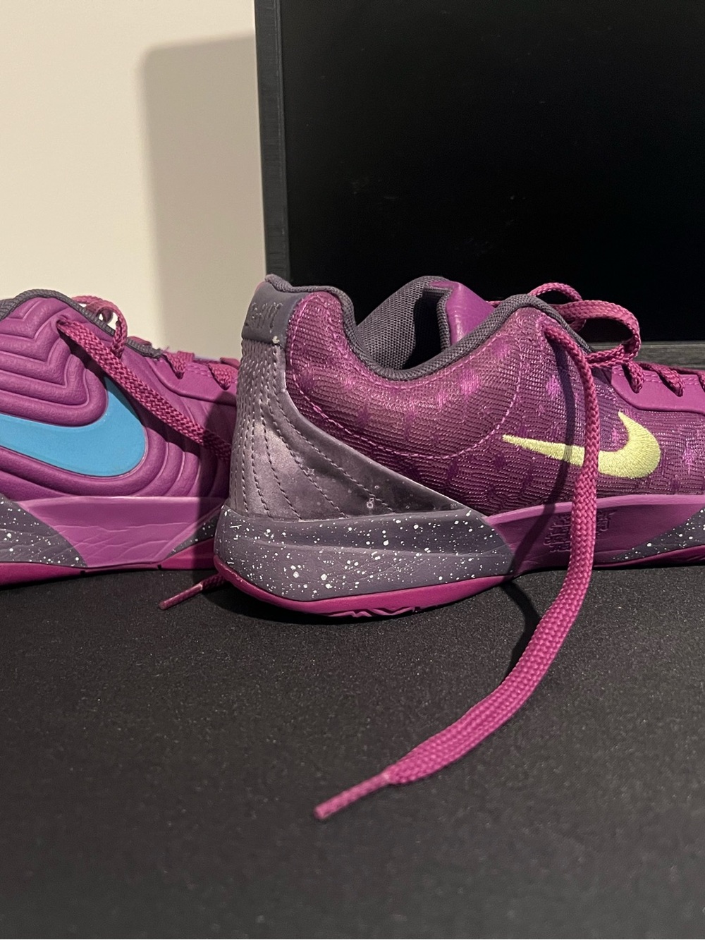 Nike Kids' Purple Low-Top Athletic Shoes with Lime Swoosh